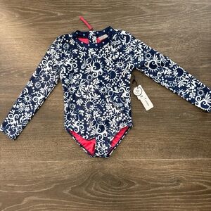 Feather 4 Arrow Wave Chaser Surf Suit - Size 6 NEW!